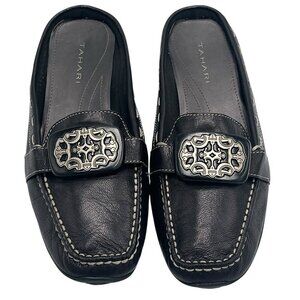 Tahari Greta Womens 8.5M Black Leather Mules Slip On Shoes Flats Metal Medallion